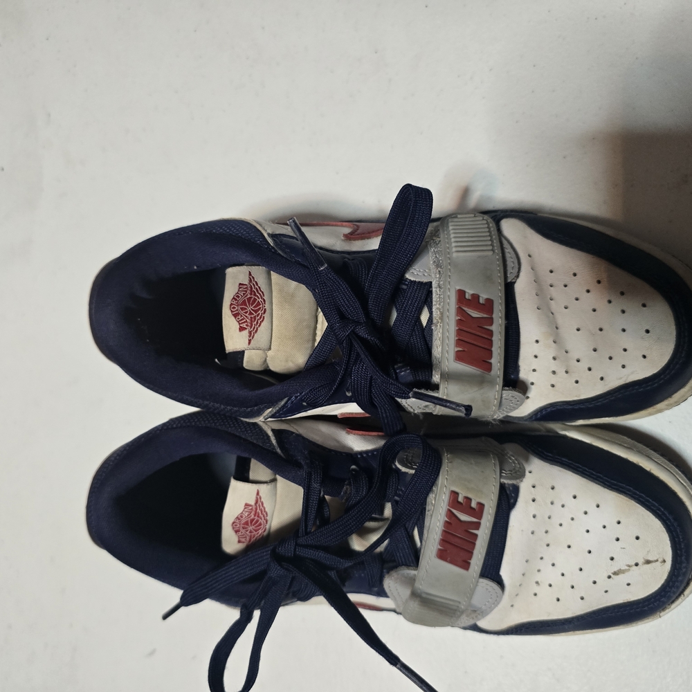 Nike Kids' Navy and White Sneakers